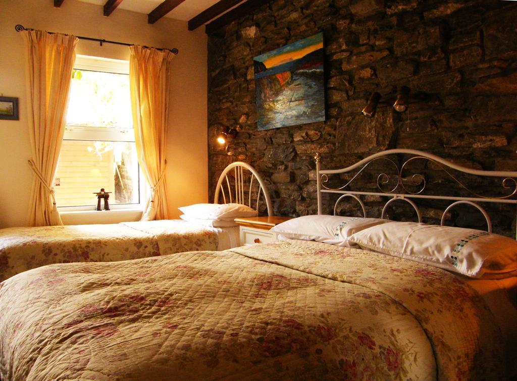 Druid Cottage Кенмеър Стая снимка